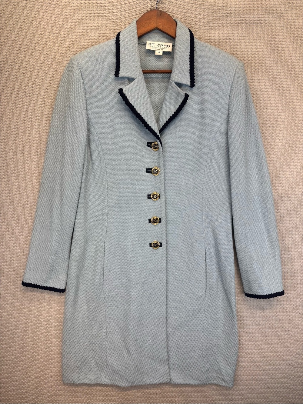 Vtg St John Santana Knit Jacket Women 8 Light Blue Long Enamel Gold Buttons Read